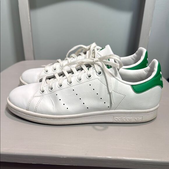 Men’s Adidas Stan Smith Endorsed White and Green Leather Sneakers - Picture 5 of 12